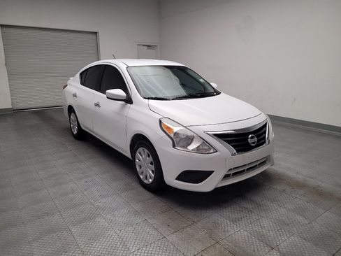 Used 2019 Nissan Versa SV FWD image 13