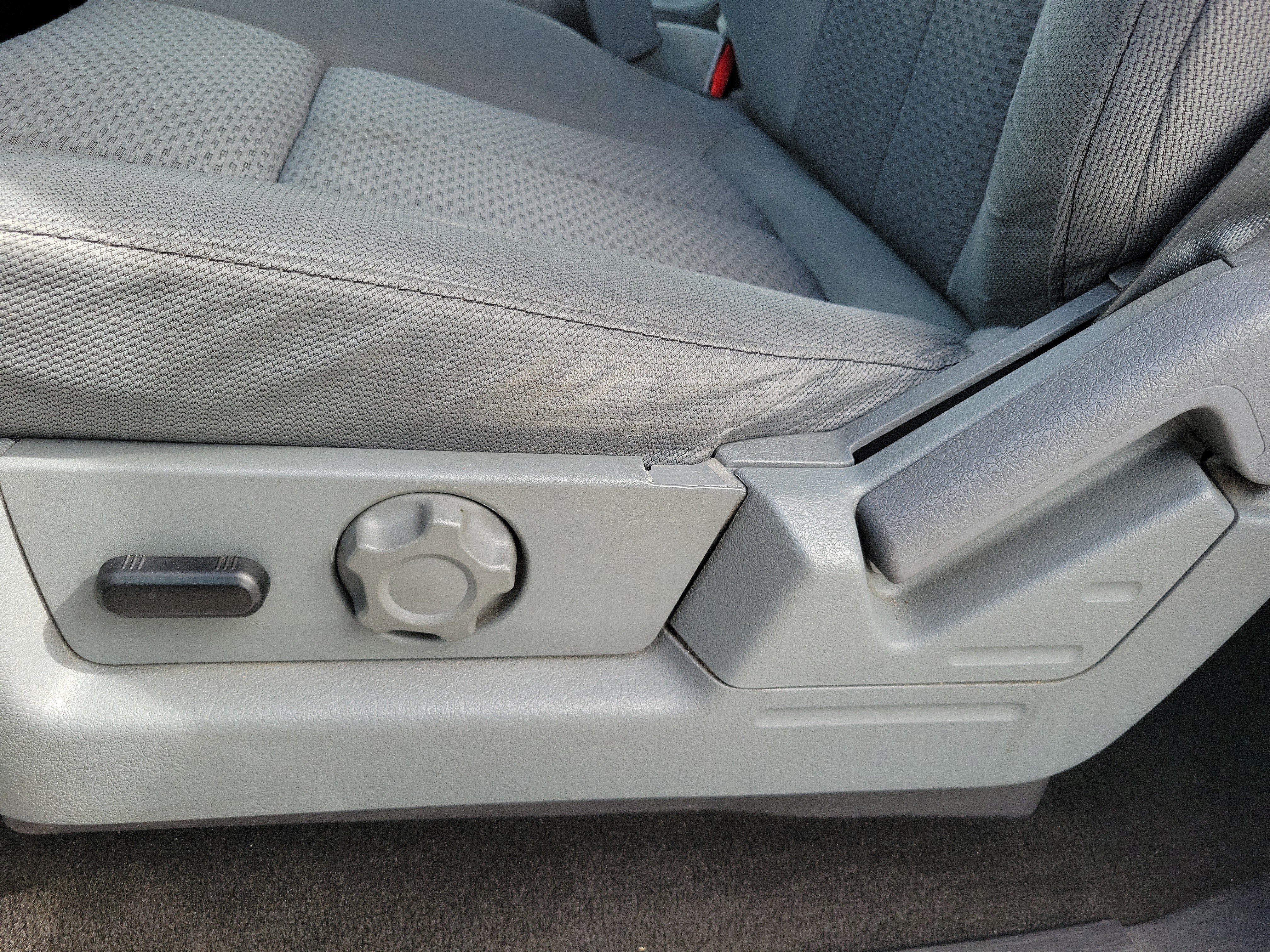 Used 2013 Ford F150 XLT w/ XLT Chrome Pkg AWD/4WD image 12