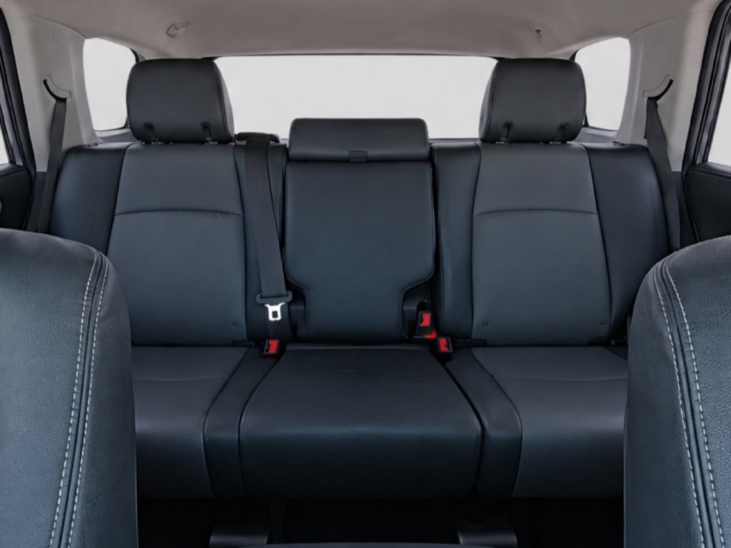 Used 2022 Toyota 4Runner SR5 Premium w/ Moonroof Package RWD image 15