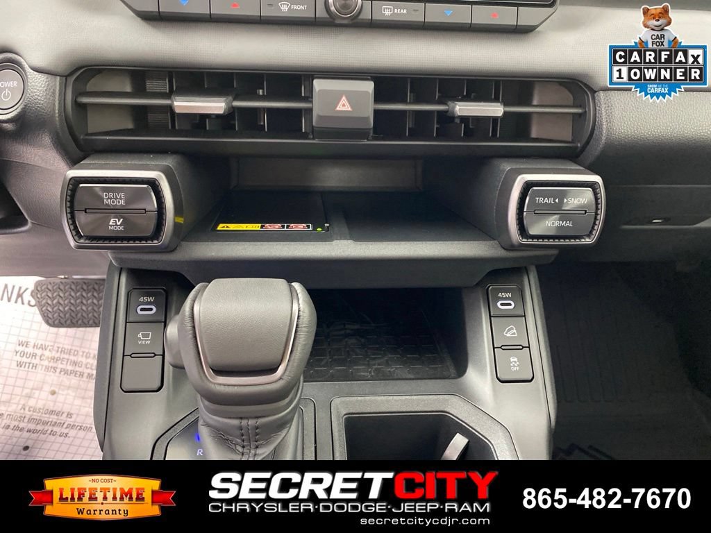 Used 2026 Toyota RAV4 AWD image 21