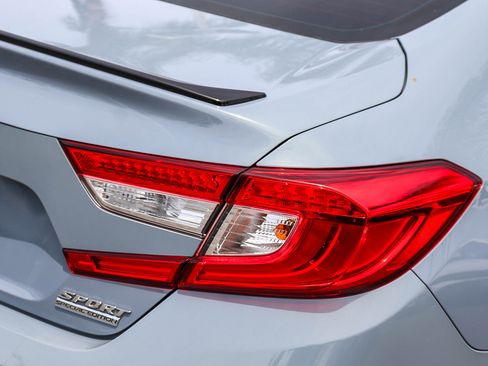 Used 2022 Honda Accord Sport Special Edition image 9
