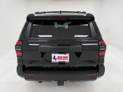 Used 2026 Toyota 4Runner SR5 AWD/4WD image 39