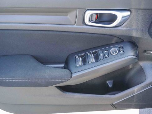 Used 2022 Honda Civic Sport image 18