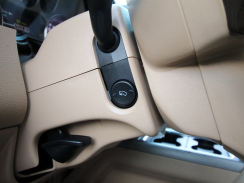 Used 2016 Ford F250 King Ranch w/ FX4 Off-Road Package image 26