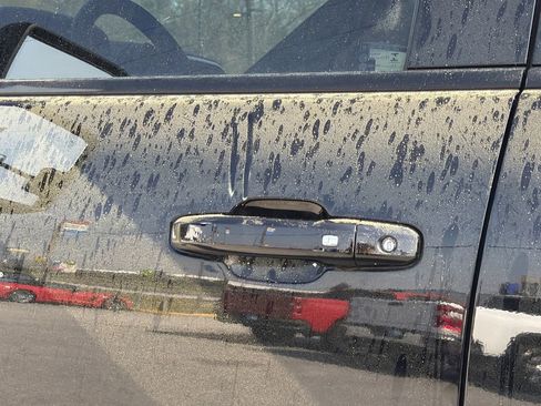 Used 2023 GMC Sierra 2500 AT4 w/ AT4 Preferred Package image 34