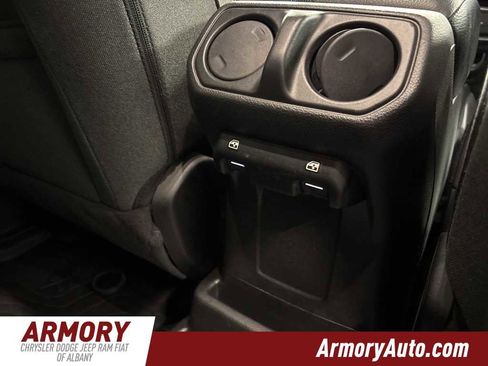 Used 2024 Jeep Wrangler Willys image 32