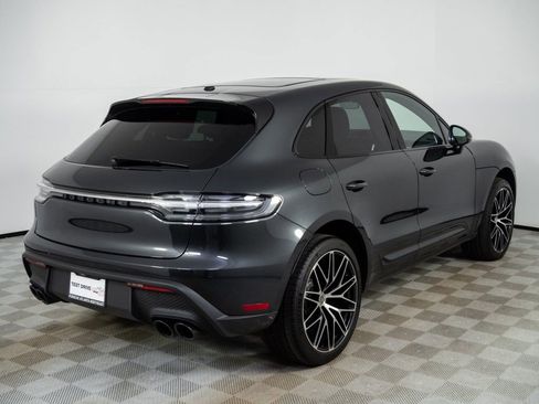 Certified 2025 Porsche Macan image 28