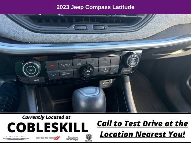 Used 2023 Jeep Compass Latitude w/ Convenience Group AWD/4WD image 23