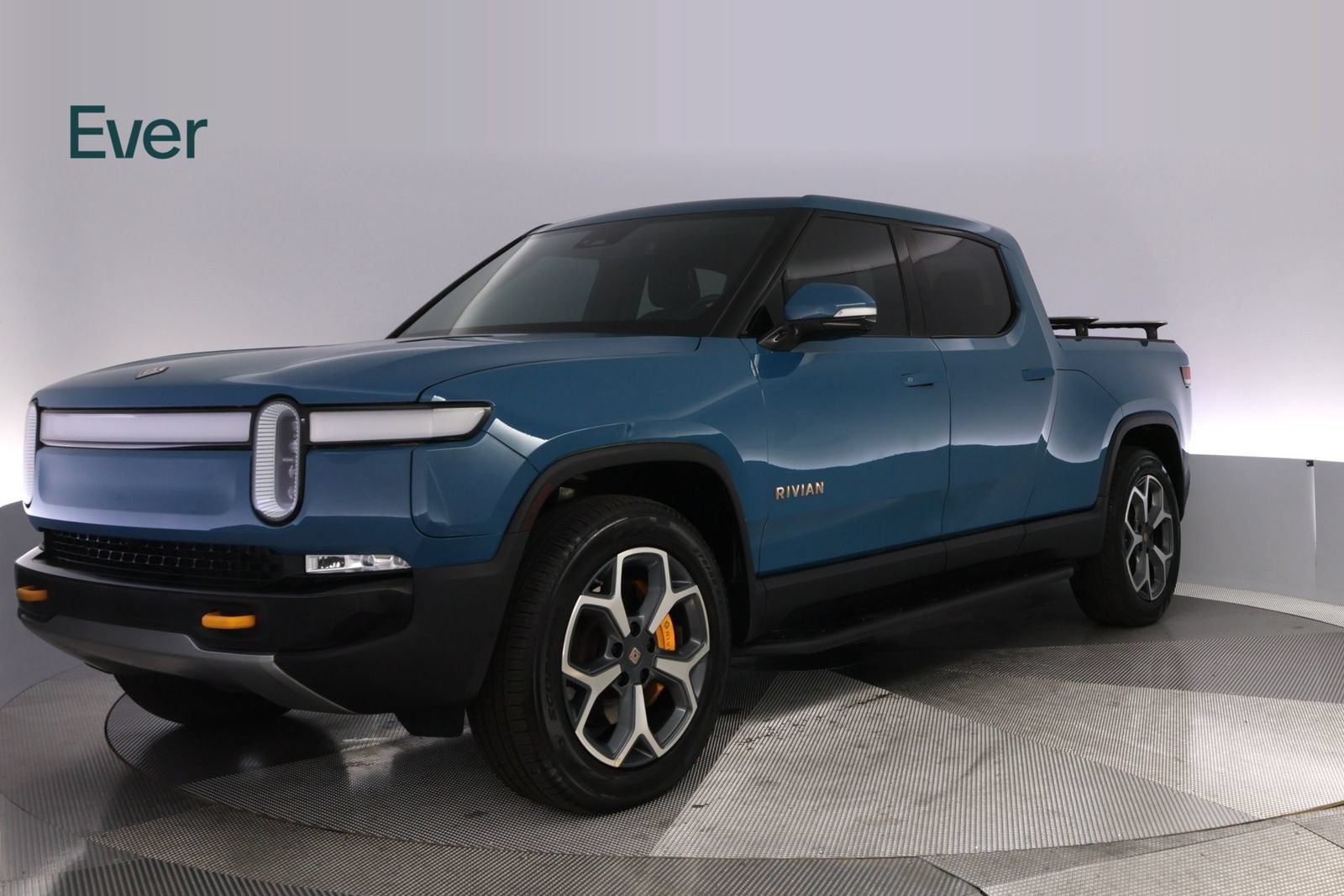 Used 2022 Rivian R1T Adventure AWD/4WD image 2