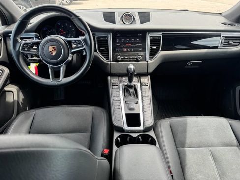 Used 2018 Porsche Macan AWD/4WD image 10