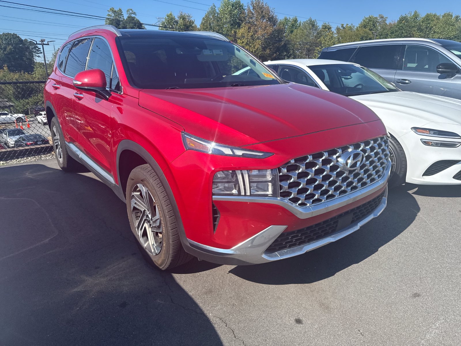 Used 2022 Hyundai Santa Fe SEL w/ Convenience + Premium Package AWD/4WD image 4