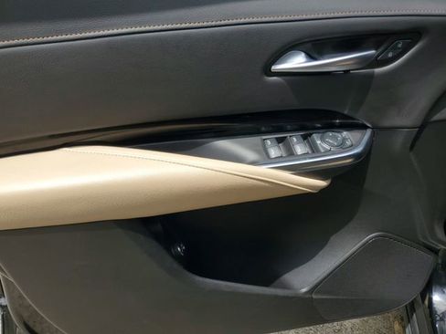 Certified 2024 Cadillac XT4 Luxury image 18