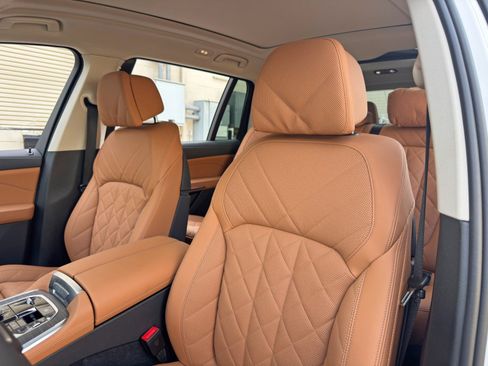 Used 2024 BMW X7 xDrive40i AWD/4WD image 48