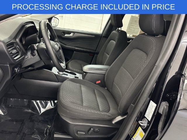 Certified 2023 Ford Escape Active w/ Tech Pack #2 AWD/4WD image 3