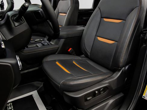 Used 2025 GMC Sierra 2500 AT4 w/ AT4 Premium Plus Package image 31