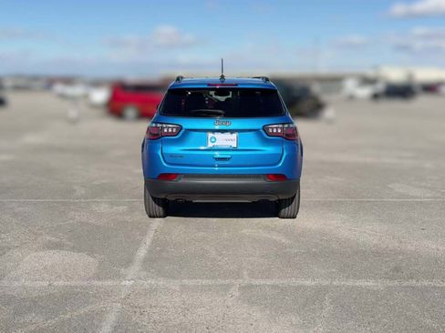 New 2026 Jeep Compass Latitude image 10