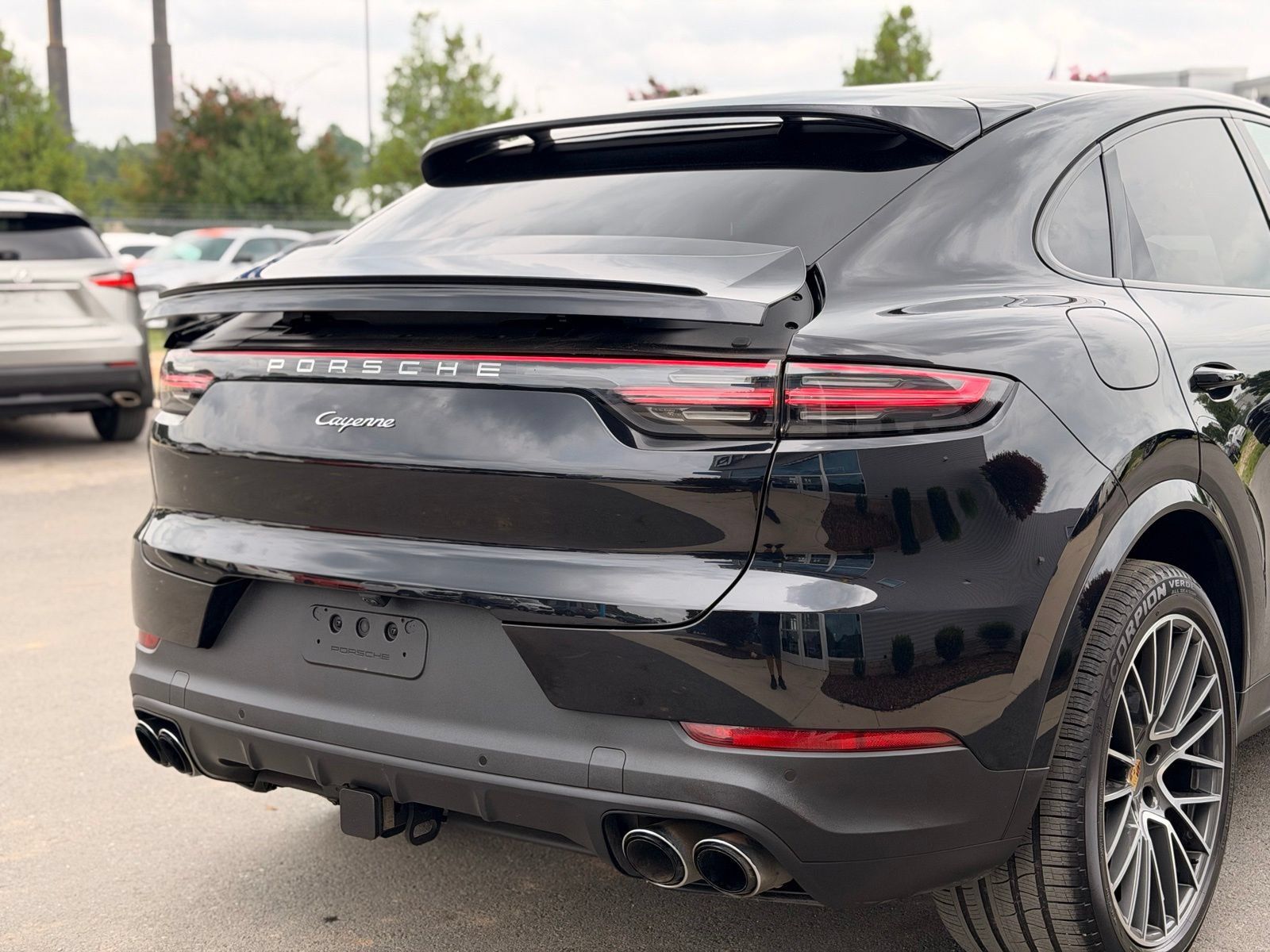 Used 2021 Porsche Cayenne Coupe AWD/4WD image 6