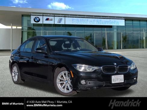 Used 2018 BMW 320i Sedan image 1