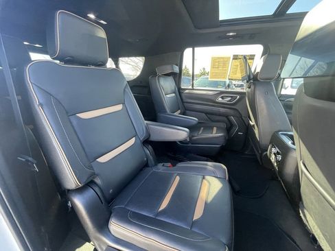 Used 2024 GMC Yukon XL AT4 w/ AT4 Premium Package image 28