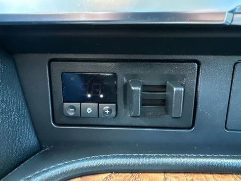 Used 2024 Nissan Armada SL image 38