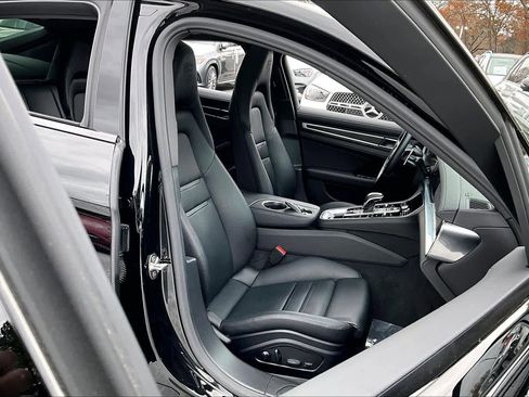 Used 2023 Porsche Panamera Platinum Edition image 8