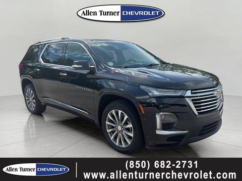 Used 2023 Chevrolet Traverse Premier FWD image 1