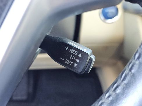 Used 2015 Toyota Highlander Limited AWD/4WD image 14