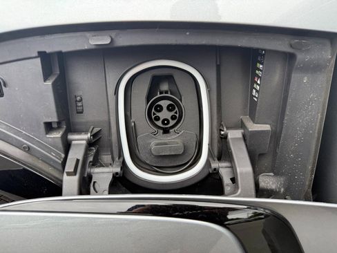 New 2025 Chevrolet Blazer EV RS w/ Super Cruise Package AWD/4WD image 90