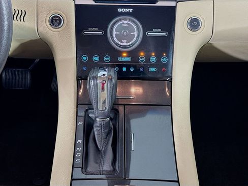 Used 2017 Ford Taurus Limited image 34