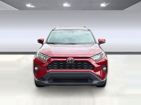Used 2021 Toyota RAV4 XLE Premium FWD image 6