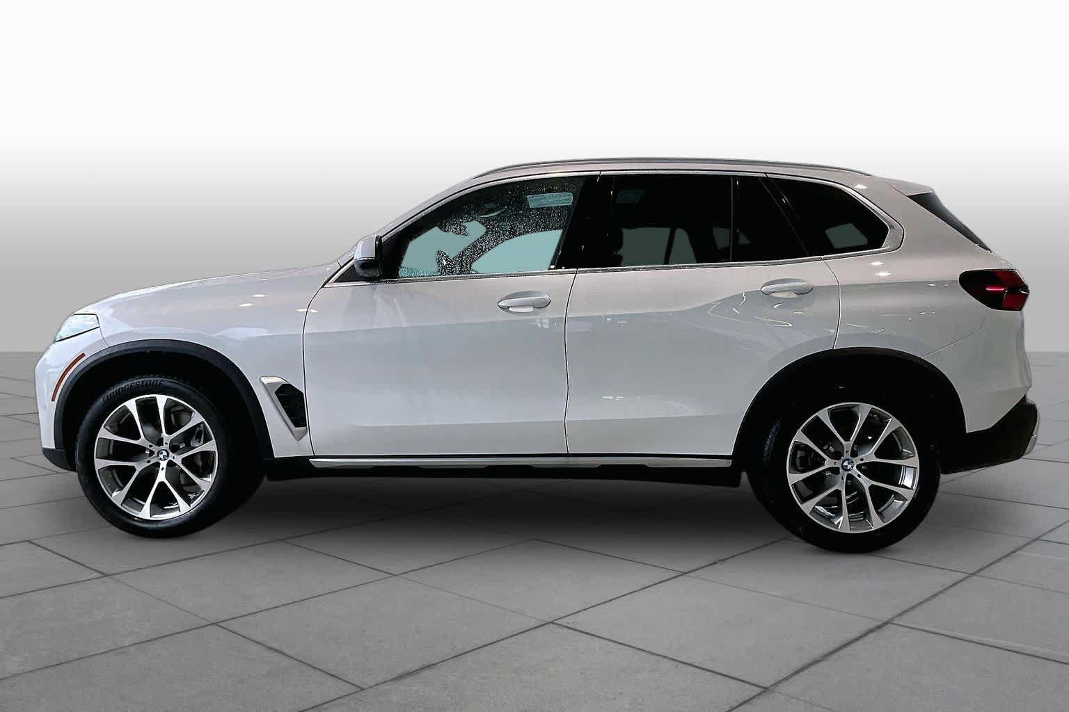 Used 2026 BMW X5 sDrive40i RWD image 32