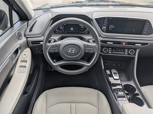 Used 2022 Hyundai Sonata Limited image 14