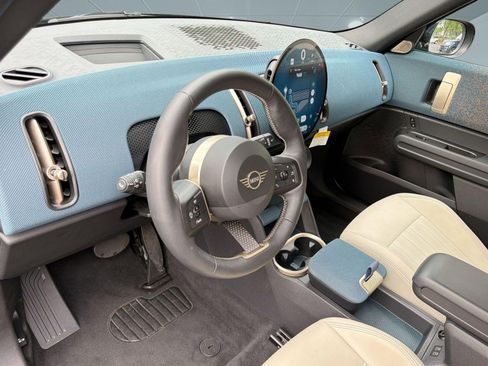 Certified 2025 MINI Cooper Countryman S w/ Comfort Package Max AWD/4WD image 4