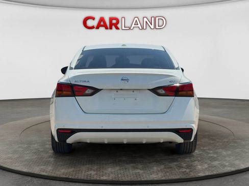 Used 2021 Nissan Altima 2.5 SV FWD image 5