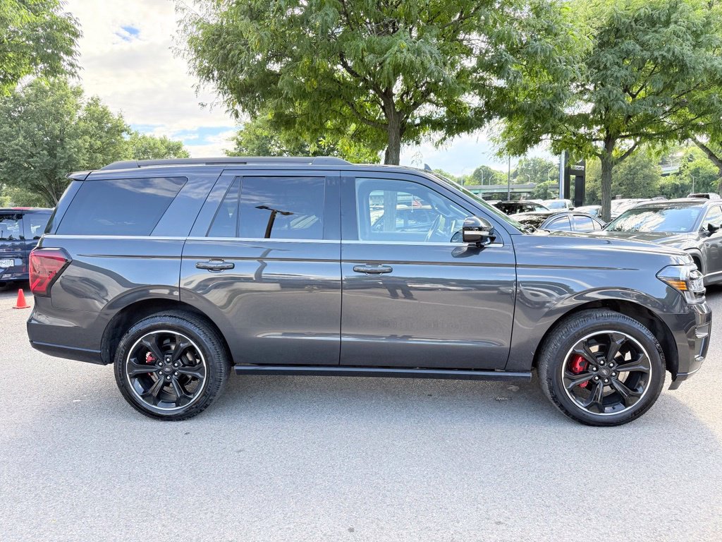Used 2023 Ford Expedition Limited AWD/4WD image 11