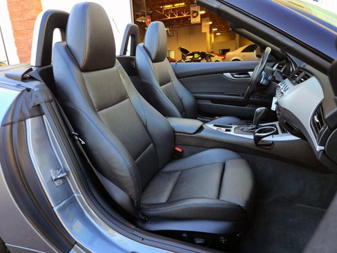 Used 2009 BMW Z4 sDrive30i image 27