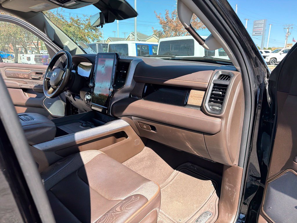 Used 2025 RAM 1500 Limited AWD/4WD image 38