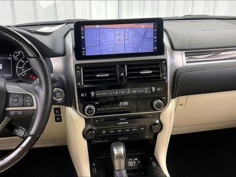 Used 2023 Lexus GX 460 Premium image 6