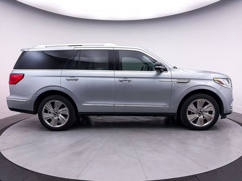 Used 2021 Lincoln Navigator Reserve w/ Luxury Package image 46