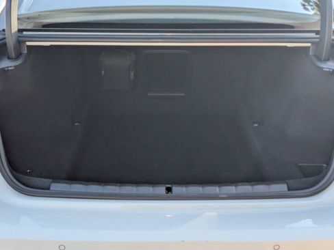 Used 2023 BMW 740i RWD image 12