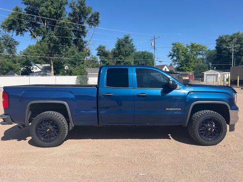 Used 2017 GMC Sierra 1500 4x4 Double Cab w/ Sierra Convenience Package image 8