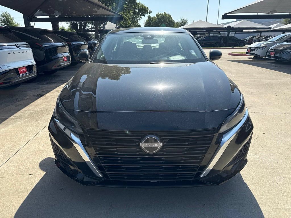 Certified 2025 Nissan Altima 2.5 SV FWD image 10
