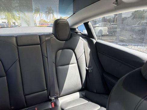 Used 2023 Tesla Model 3 Standard Range image 15