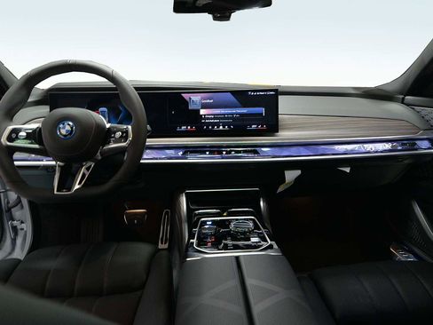 New 2026 BMW i7 eDrive50 w/ M Sport Package image 12