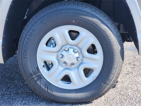 New 2026 Toyota Tundra SR image 7