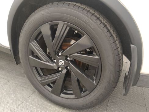 Used 2017 Nissan Murano Platinum w/ Platinum Technology Package FWD image 31
