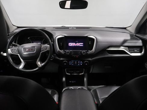 Used 2024 GMC Terrain SLT AWD/4WD image 17