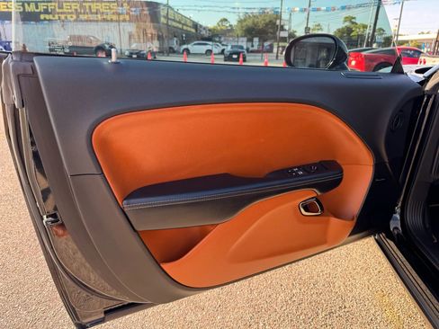 Used 2019 Dodge Challenger SRT Hellcat Redeye image 21