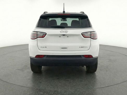 Used 2025 Jeep Compass Limited AWD/4WD image 7
