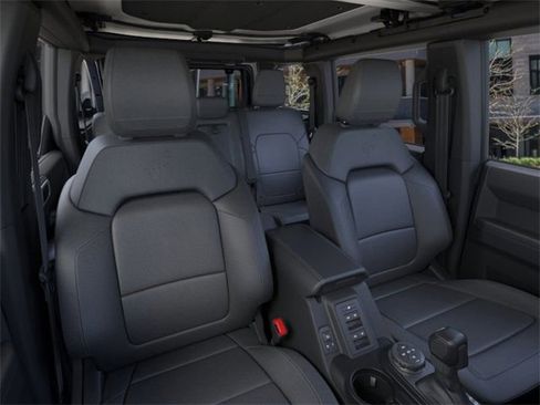 New 2025 Ford Bronco Badlands image 10
